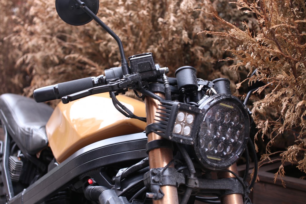 Honda Bros Custom Scrambler